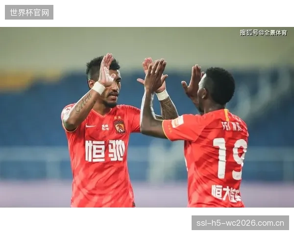 球队在小组赛阶段必须注意纪律问题，避免因非战斗性减员影响晋级。